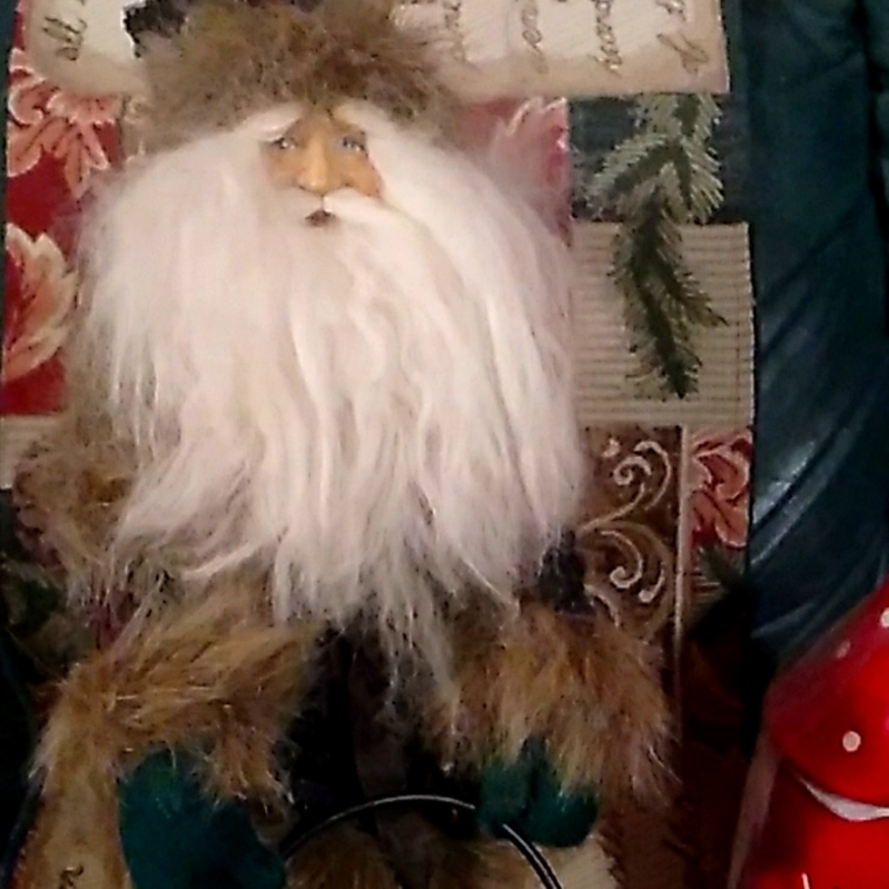 Old World Santa w/Dog Sled of Packages 🎁